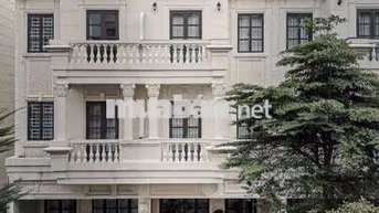 Cho thuê nhà phố Cityland 1 hầm + 4 lầu chỉ 42 triệu (bao thuế)
