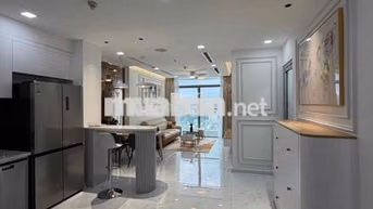 Cần cho thuê căn hộ nội thất luxury tại Vinhomes - Landmark 81.
