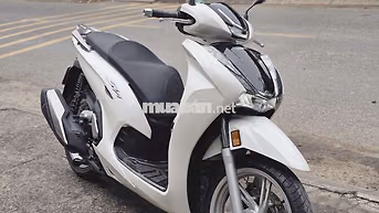 Honda SH 350i Trắng máy Thái  8917 km