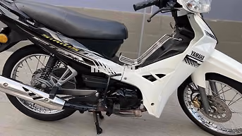 Yamaha Sirius Trắng, Đen Xăng