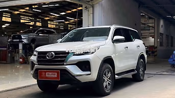 Bán Fortuner máy dầu tự động 2022 - Giá còn giảm