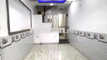 Cho thuê nhà nguyên căn 2 lầu 4pn 3pn  đường tx52 giá 5,5 triệu