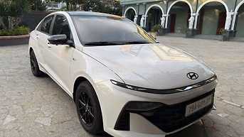 Hyundai Accent BN7I 2025Trắng Số sàn 9357 km
