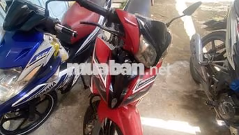 Yamaha màu Đỏ