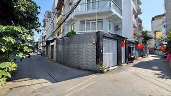 NGAY UBND BÌNH THẠNH - HẺM 2 XE HƠI NÉ NHAU - 7.X TỶ 