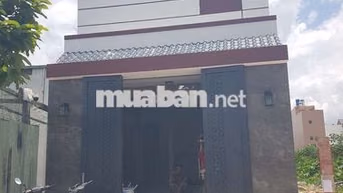 NHÀ MỚI TINH, 1 TRỆT 1 LỬNG DT 5×20 NỞ HẬU 9M. CÓ 2PN,1WC. ĐƯỜNG LỚN
