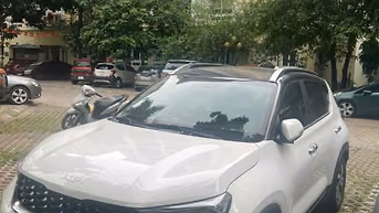 KIA SONET LUX 1.5 AT 2023 Trắng 30000 km (biển HN)