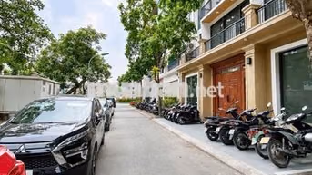 Cho thuê nhà liền kề thang máy 5 tầng x 108m2 Nguyễn Trãi, Thanh Xuân