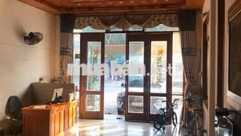 Cho thuê nhà 3 tầng kinh doanh đường 15m Kinh Dươnh Vương