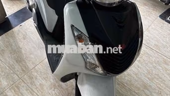 Honda SH ý 125i 2010 Trắng đen