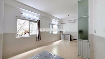 🔥 🏡 PHÒNG ĐẸP – STUDIO FULL NỘI THẤT CỬA SỔ THOÁNG NGAY UEH Q10 🔥