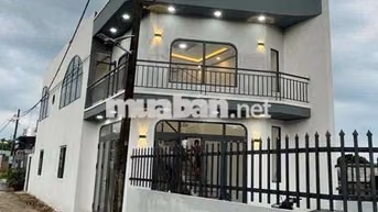 Chủ bể n.ợ hạ bán lỗ căn nhà sổ riêng 2mt siêu đẹp gần kcn giang điền