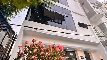 Bán nhà 5 tầng lô góc mặt phố Âu Cơ, số lẻ phía Hồ Tây, sàn 34m - 22,5