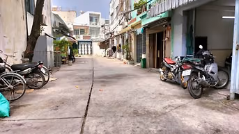 Nhà 4x14 , trệt lầu hẻm oto tỉnh lộ 10 , Ngay Chợ Da Sà