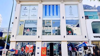 VỊ TRÍ ĐẸP NGUYỄN TRÃI Q1 – 2 MẶT TIỀN – NGANG 13M2 – GIÁ 249TR