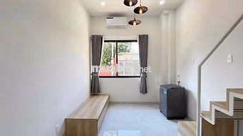 CHO THUÊ DUPLEX BAN CÔNG NGAY QUẬN 10 _ UEH