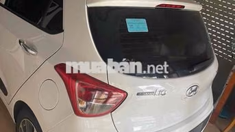 Hyundai Grand i10 2018 Trắng Xe gia đình