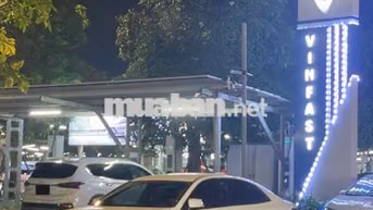 VinFast Lux A2.0 Trắng