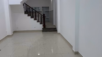 Chính chủ cho thuê nhà MT đường Lê Niệm Q.Tân Phú - 5pn 6wc - 25tr/th