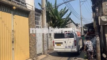 5,x TYNHÀ HẺM XE HƠI 4,2m x 11,5m THÔNG KÊNH XUYÊN TÂM, TIỀM NĂNG TĂNG