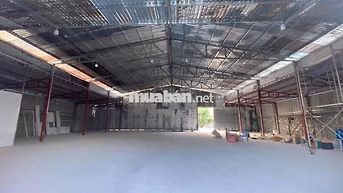 cho thuê kho xưởng khuôn viên 1200m2 giá mềm