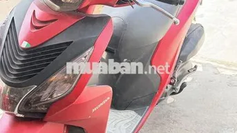 Honda Vision 2015 màu Đỏ