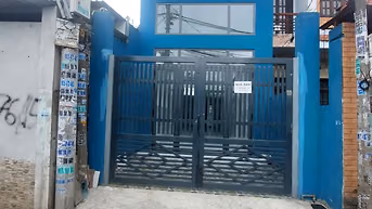 Bán Gấp nhà mới xây, gần trường học, chợ Lạc Quang, ngã tư An Sương