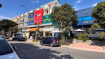 Cho thuê nhà 7pn 5wc có thang máy đuờng Hoàng Hoa Thám Phú Lợi