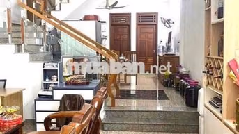 Cho thuê nhà MT Nguyễn Lương Băng sát Phan Văn Định
