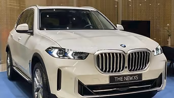 BMW X5 xDrive40i xLine 2024 Trắng