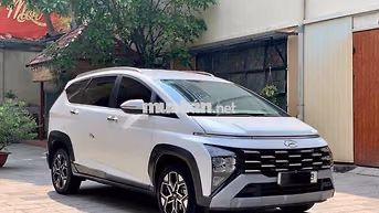 Hyundai Stargazer X 7 chỗ Trắng