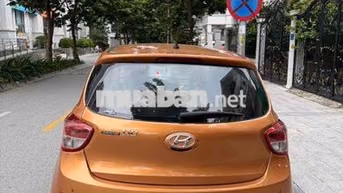 Hyundai Grand i10 màu Cam Nhập khẩu