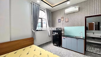 PHÒNG FULL NỘI THẤT CỬA SỔ TRỜI CÁCH TRƯỜNG VĂN HIẾN 10P