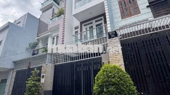 Chủ định cư bán nhà ngay ĐH Văn Lang Đặng Thùy Trâm -Bình Lợi 4 Tầng