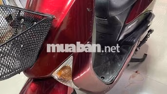 Honda Lead màu đỏ