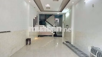 Nhà trệt 2 lầu 4PN đường Lê Chân KDC 91B