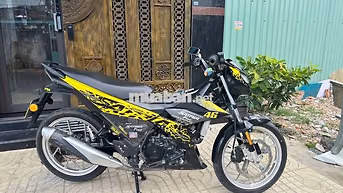 Suzuki Satria F150 2019 Đen vàng
