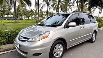 Toyota Sienna LE 2008 Tự động Bạc 7 chỗ