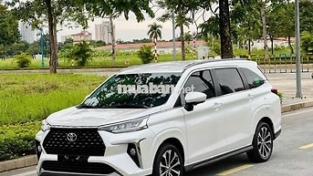 Toyota Veloz Cross TOP Trắng 7 chỗ