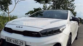 KIA Cerato 1.6 Turbo màu Trắng