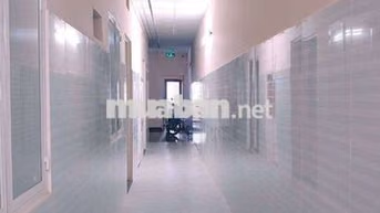 Cho thuê phòng tầng trệt, Ra vào vân tay, có đi điều hòa, wifi