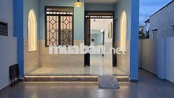Cho thuê Nguyên căn 100m2 ngõ oto đậu hóc môn