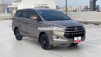 Toyota Innova 2.0E MT 2018 Đồng ánh kim