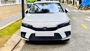 Honda Civic 1.5G 2024 Trắng 25.000km
