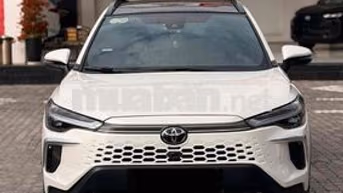 Toyota Cross 2025 Trắng 10.000km