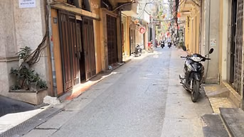 Nhà nho nhỏ trong con ngõ to to - 25m2 chỉ 4 tỷ là enter