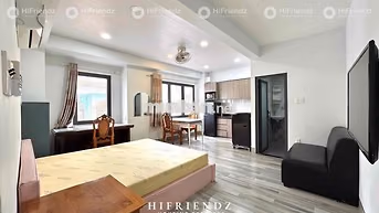 STUDIO THANG MÁY HẦM XE RỘNG FULL NỘI THẤT CÁCH Y DƯỢC ĐI BỘ 10p