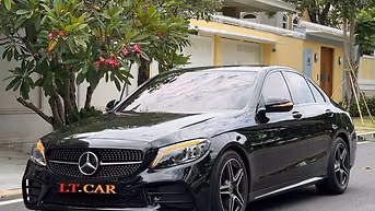 Mercedes-Benz C300 AMG 2021