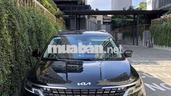 KIA Carnival Signature 2.2D 2023 Đen 7 chỗ