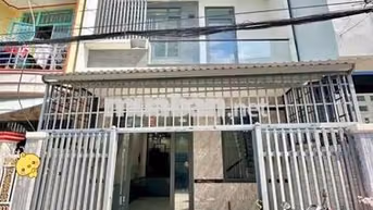Cho thuê nhà trục chính hẻm thuận tiện kinh doanh 2 lầu
